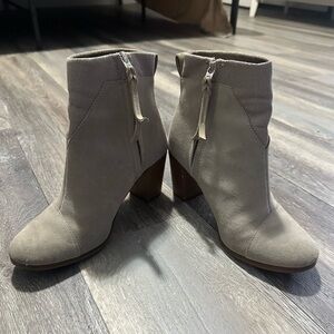 TOMS Boots